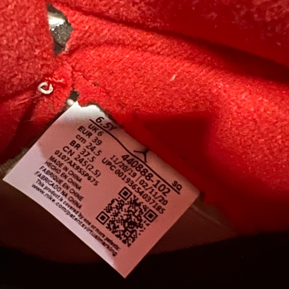 Jordan 5 Retro Fire Red Silver Tongue  6.5Y GS (440888-102)  2020 100% AUTHENTIC - Picture 10 of 13